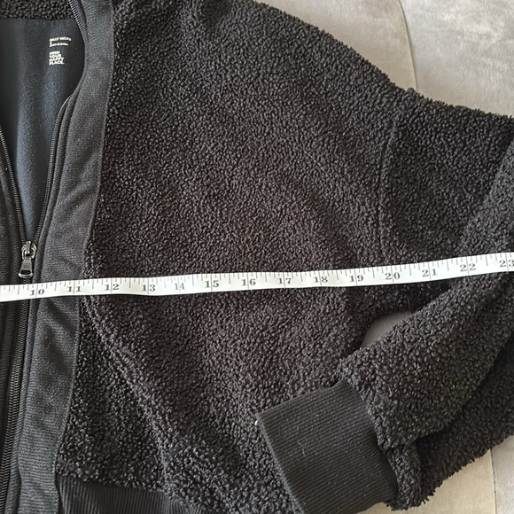 Gilly Hicks Women's Black Sherpa Jacket size small - Picture 3 of 6